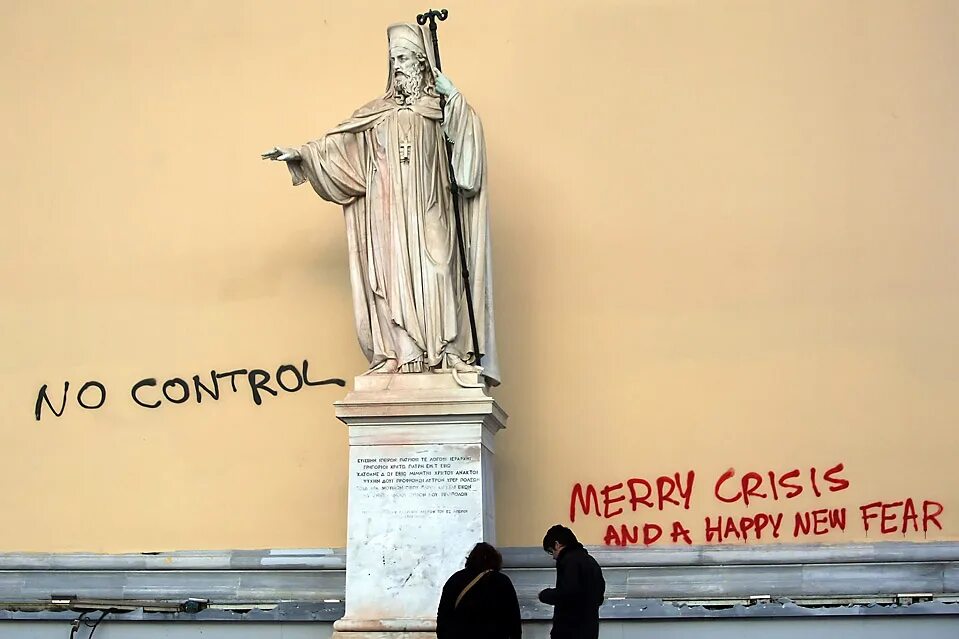 Merry christmas and happy new fear. граффити в галерее. Merry crisis and happy new fear омикрон. Happy new fear перевод. Happy new fear.