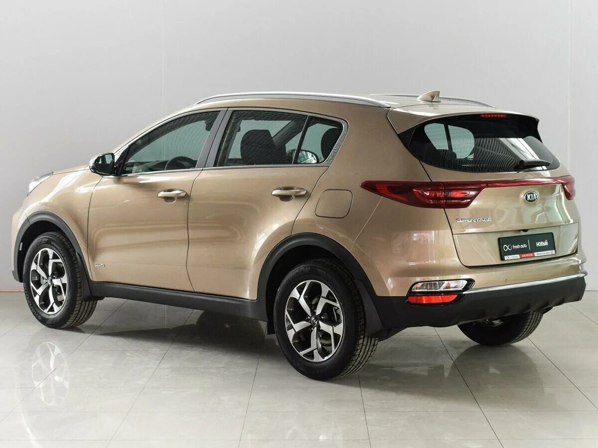 Kia Sportage бежевый. Kia Sportage золотистый. Kia Sportage IV 2017. Kia Sportage 2020 Золотая.