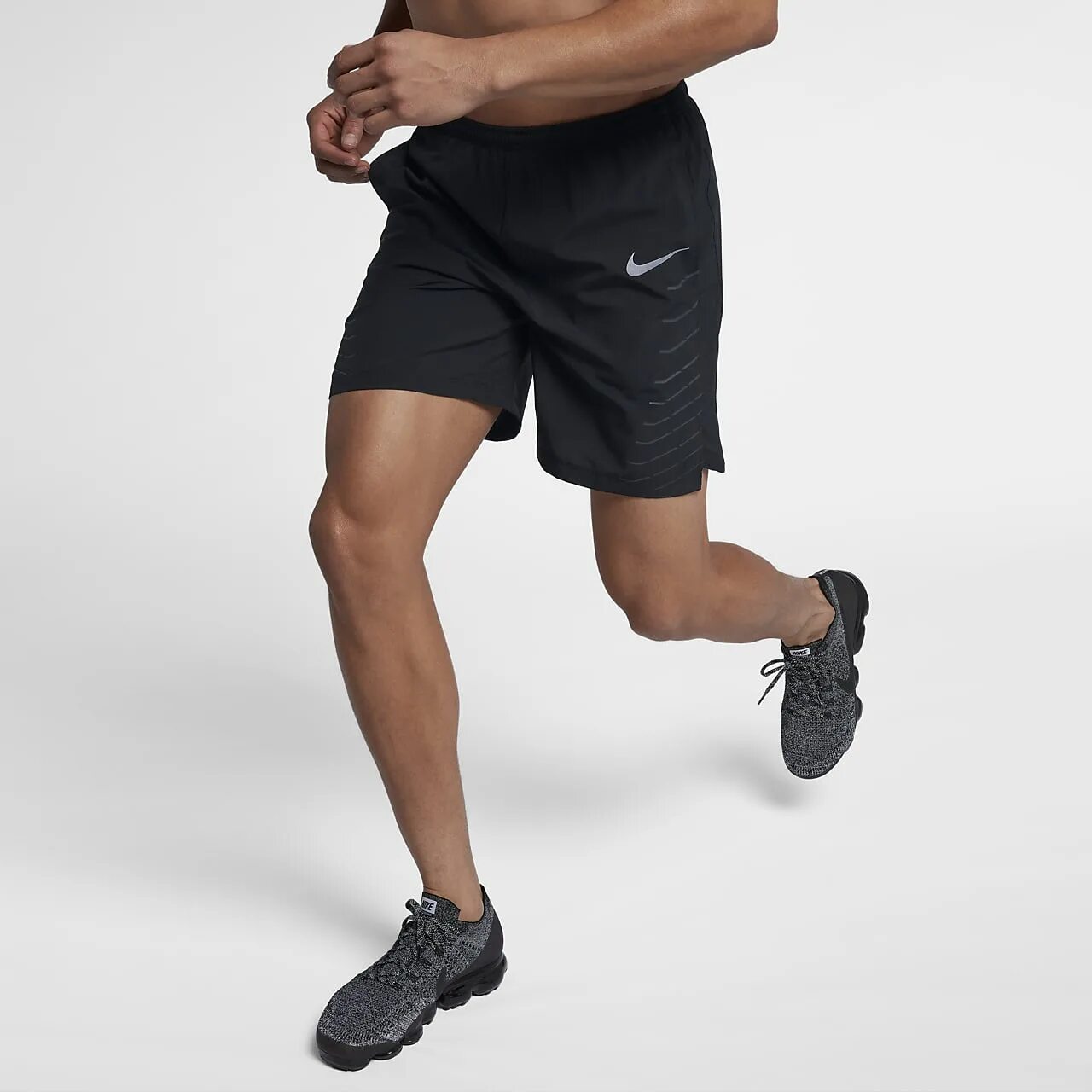 Шорты run. Шорты Nike Challenger. Nike Running Challenger шорты. Шорты Nike Challenger бег. Nike Running Division шорты мужские.