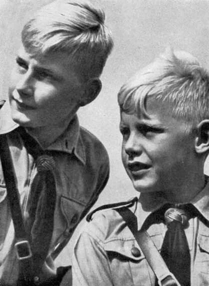 Гитлерюгенд википедия. Юнгфольк гитлерюгенд. гитлерюгенд лагерь. юнгфольк 1945.