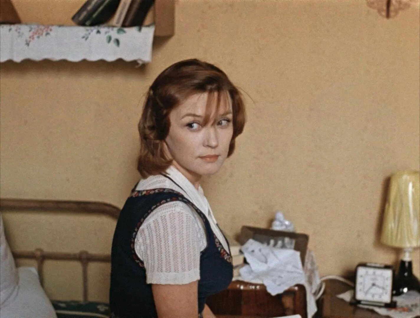 Катерина александровна москва слезам не верит. Вера алентова москва слезам не верит. москва слезам не верит 1 серия (драма, реж. владимир меньшов, 1979 г.). вера алентова в фильме москва слезам не верит. катерина тихомирова москва слезам не верит.