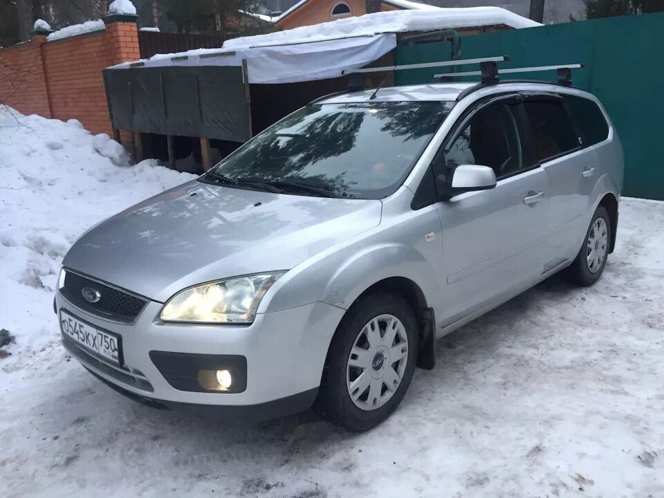 Форд фокус 2 универсал 2005. Ford Focus 2 универсал 2008. Форд фокус универсал 2005. Ford Focus 2 2005 универсал. Купить фокус универсал на авито