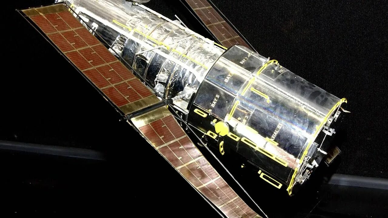 Hubble телескоп. Телескоп хаббл. Космический телескоп 5. Первый космический телескоп. Космический телескоп хаббл.
