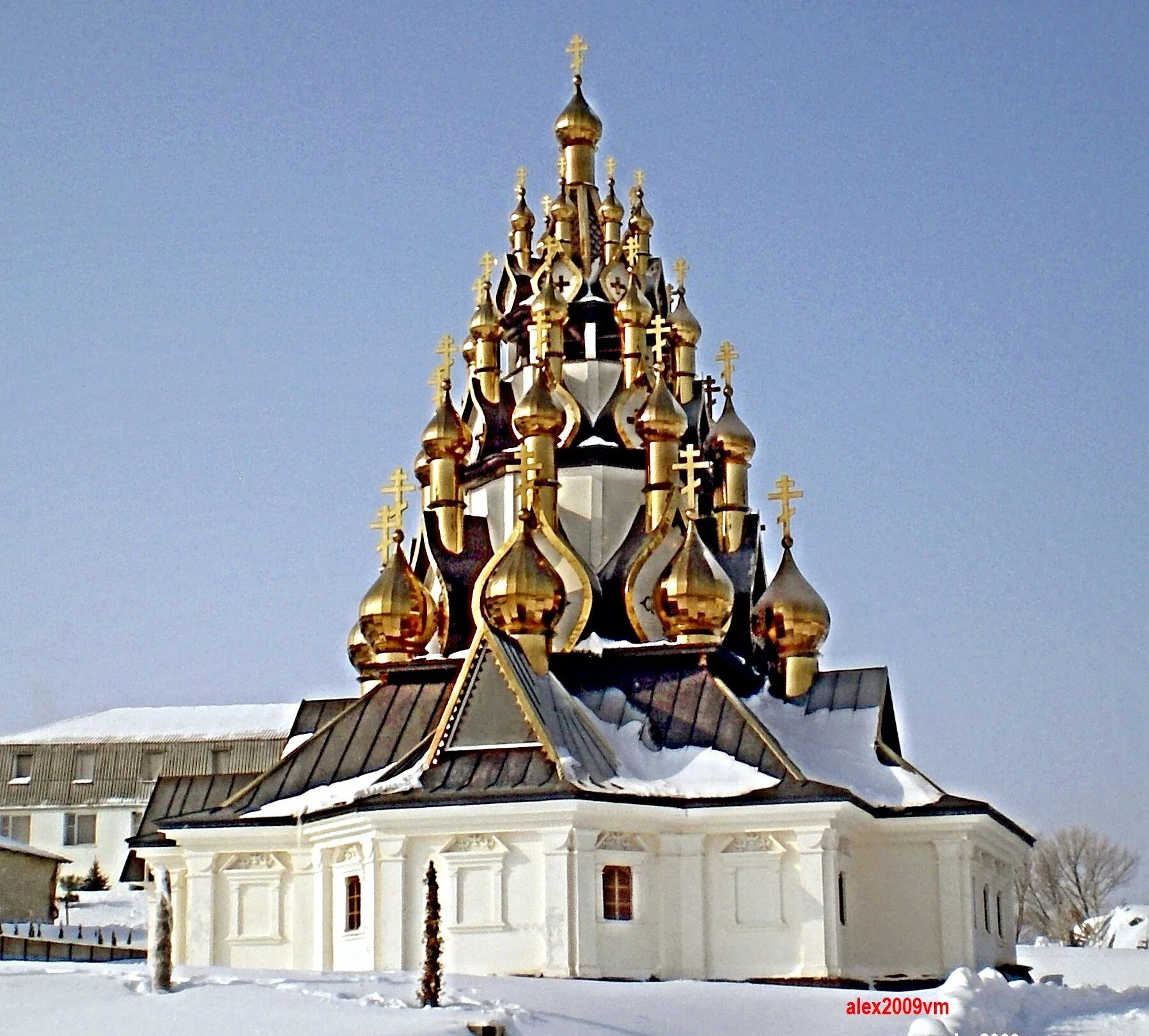 Спасо-преображенский усть-медведицкий монастырь 33 купола. Серафимович усть медведицкий спасо преображенский монастырь. Усть-медведицкий спасо-преображенский монастырь. Храм 33 купола волгоградская область серафимович. Серафимович монастырь 33 купола.
