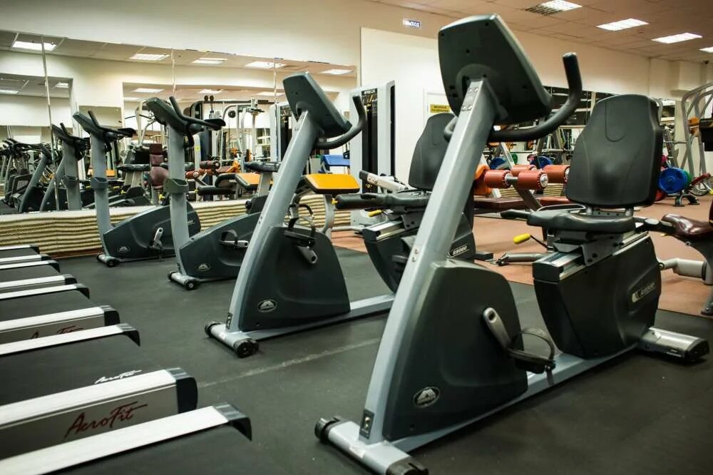 Спарта фитнес клуб спб. Спарта фитнес клуб москва. спарта фитнес измайлово. спарта бабушкинская. спарта тренажерный зал москва.