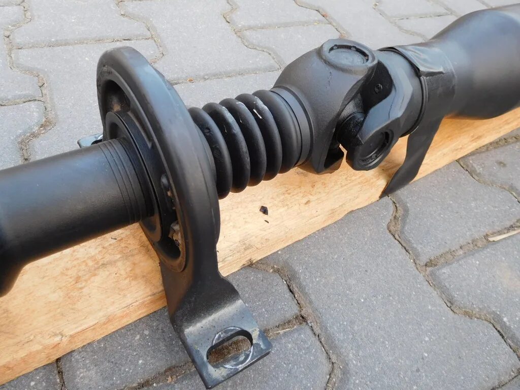 Карданный вал мерседес спринтер 906. Карданный вал мерседес sprinter. Карданный вал мерседес спринтер. Карданный вал мерседес спринтер 906. Карданный вал мерседес спринтер.