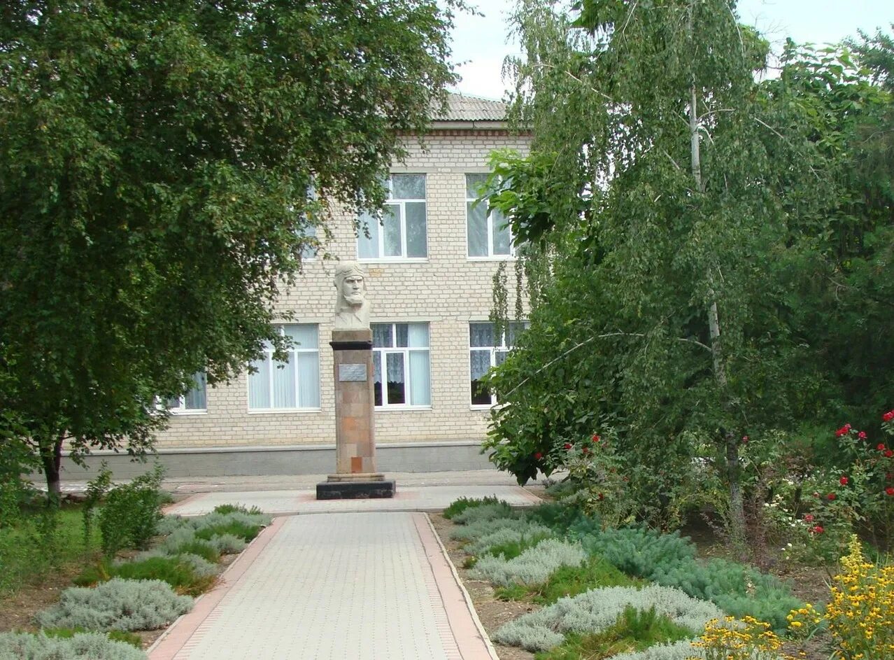 Край калининский. Краснодарский край калининский район станица калининская. станица калининская краснодарский край школа. краснодарский край калининский район школа 1. станица калининская краснодарский край школа 1.