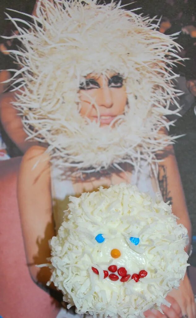 Торт гага. Леди гага с днем рождения. Торт гага. Торт гага царский. Торт гаги гаги.