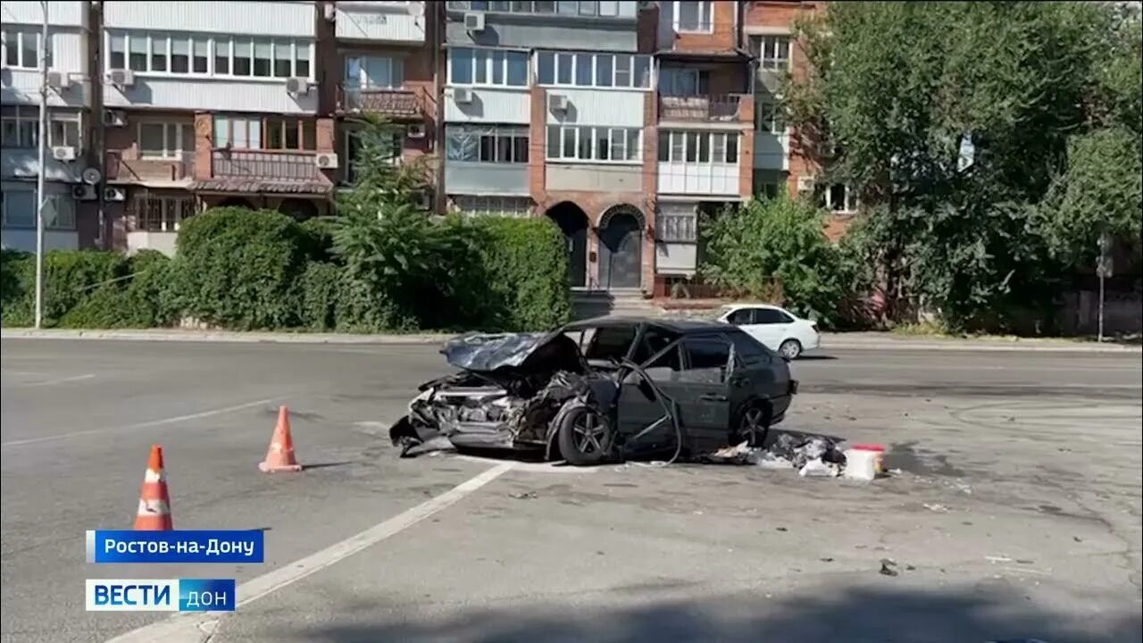 Новости обстановка ростов на дону. События в ростове. Бтр в ростове на дону. Люди на улице. События в ростове на дону.