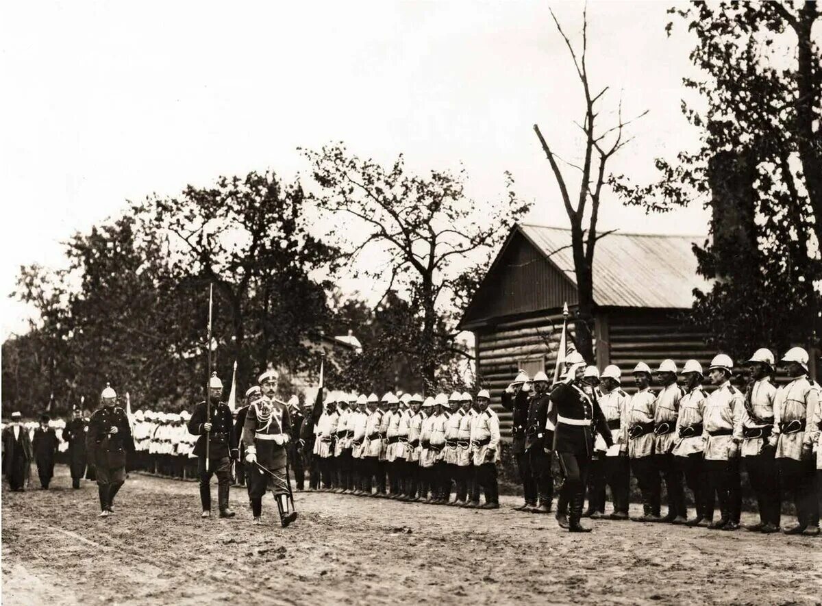 1891 году родоначальник российского пожарного добровольчества. Пожарная дружина 19 век. Добровольческие пожарные дружины 19 век. Добровольческие пожарные дружины Санкт Петербург 19 век. Пожарная часть Россия 19 век.