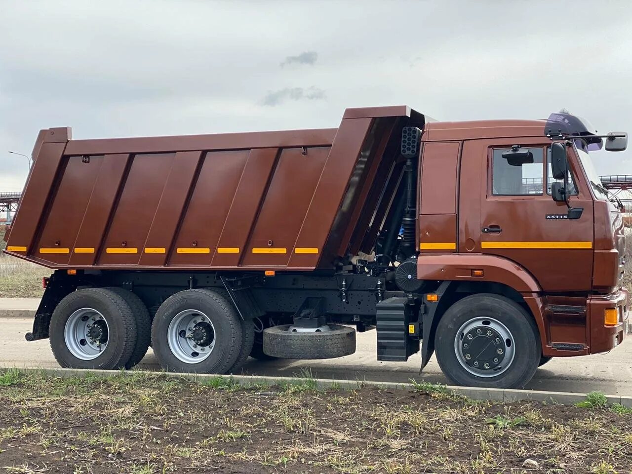 Татра т815 самосвал. Камаз-65802 (6х6) — самосвал. Татра самосвал 2020. Самосвал sx3258dr384, 6×4, кабина f3000. Dongfeng самосвал 2023.