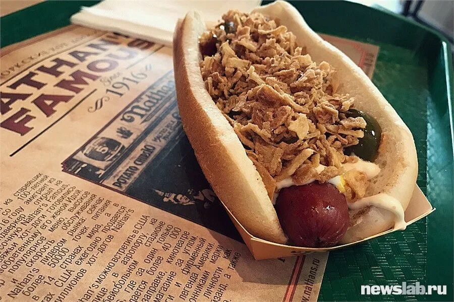 Хот доги красноярск. Хот дог с халапеньо. Хот дог владелита. Хот доги красноярск. Хот доги красноярск.
