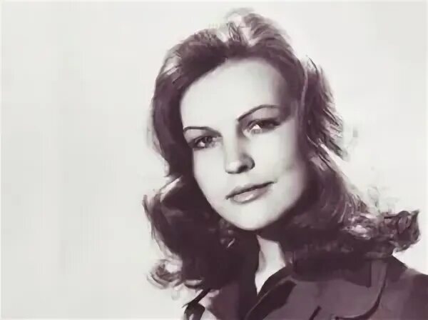 Живу на пособие - 900 долларов". Актриса Ольга Прохорова мечтает вернуться на Ро