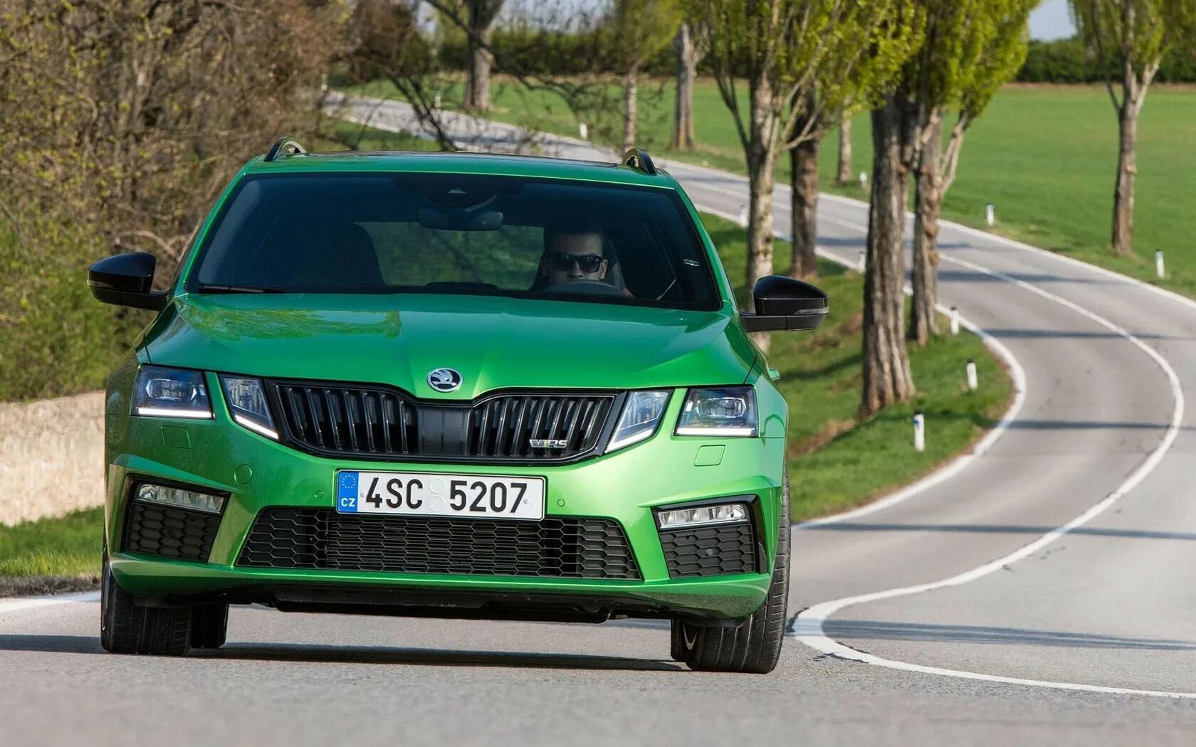 Обзор skoda. Skoda Octavia RS Combi 2017. Škoda Octavia RS 2019. Škoda Octavia RS 2020. Octavia RS Combi 2020.