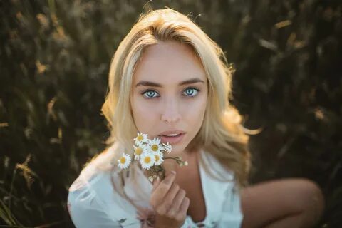 Добрая и честная девушка