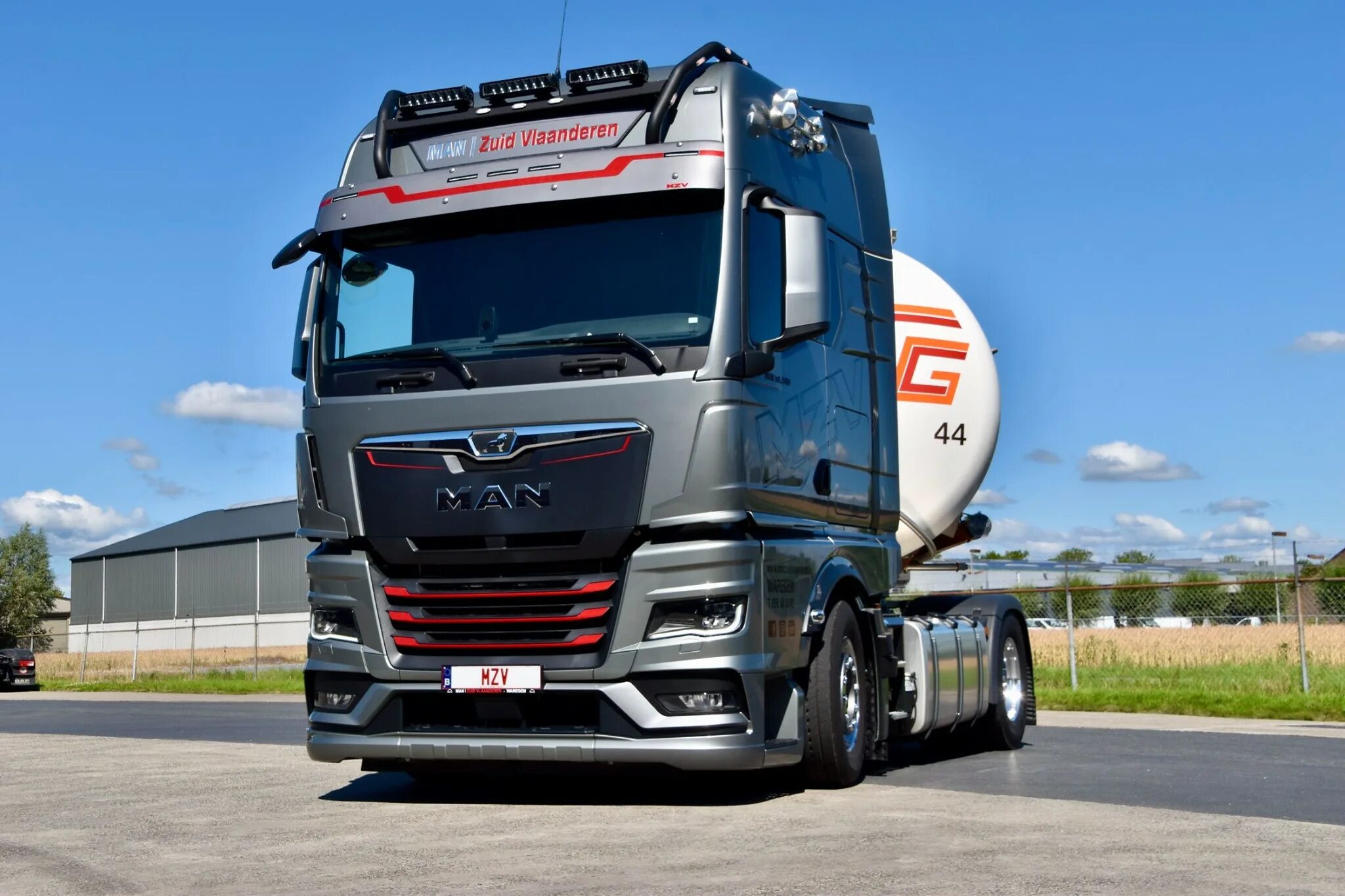 Volvo fh 2017. Volvo FH 2022. Тягач ман ТГХ евро 6. Volvo FH 2020. Тягач man TGX 2020.