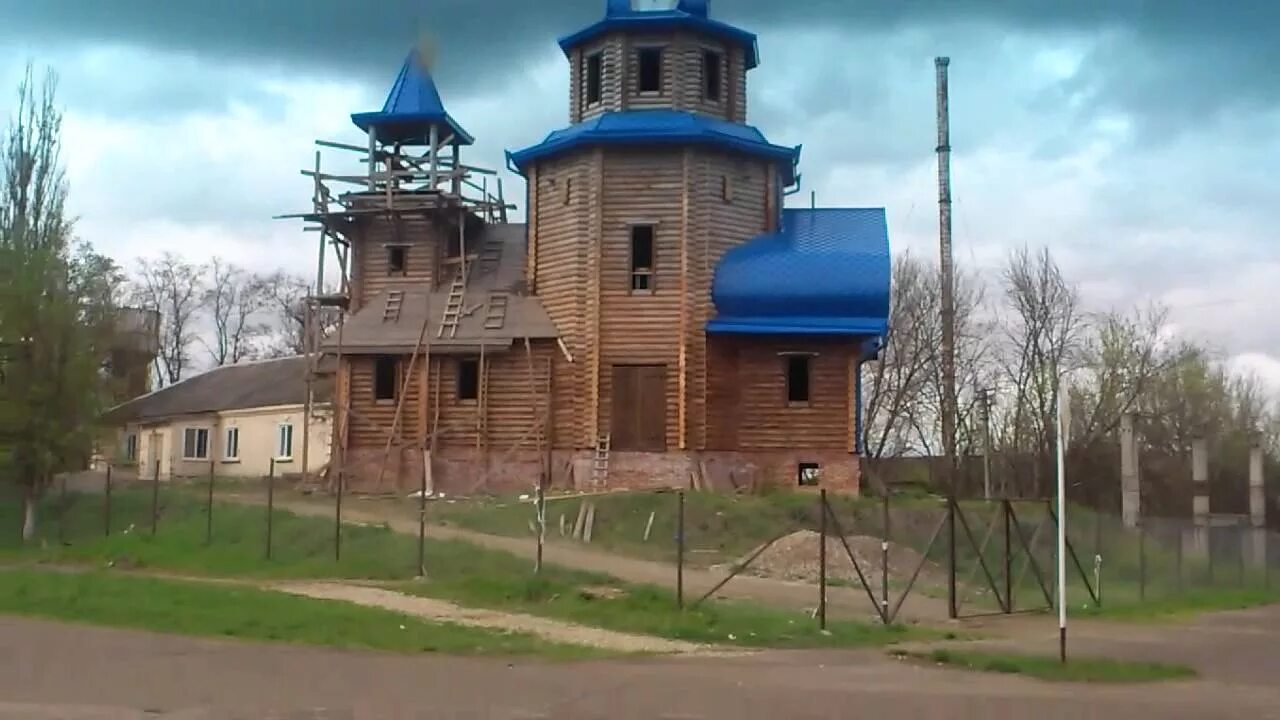 Погода в шаумянском георгиевском районе. Шаумянский Ставропольский край Церковь. Поселок Шаумянский Георгиевский район. Шаумянский Ставропольский край Георгиевский район. Церковь Шаумян Георгиевский район храм.