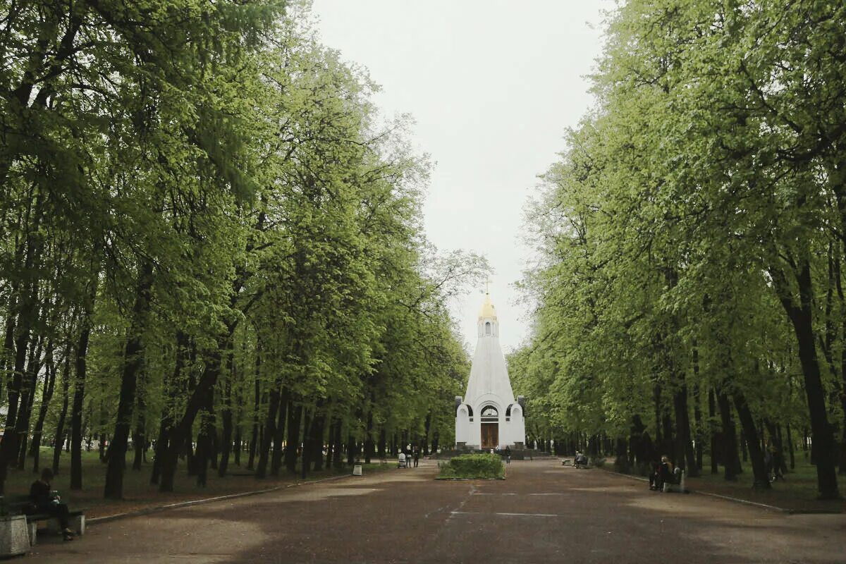 Кремлевский парк Рязань. Кремлевский сквер Рязань. Рязанский парк Соборный. Парк у Кремля Рязань. Парка рязань купить