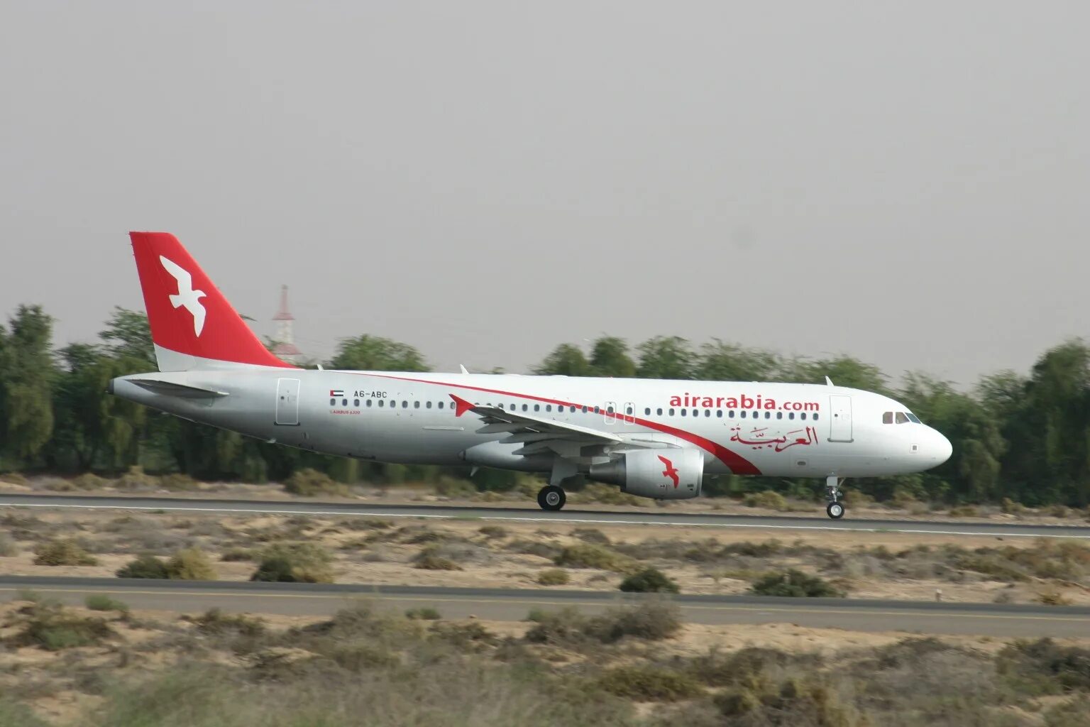 Аэробус а320 Air Arabia. Airbus a320 аэр Арабия. Air Arabia a320 салон. Airbus a320 Air Arabia салон.