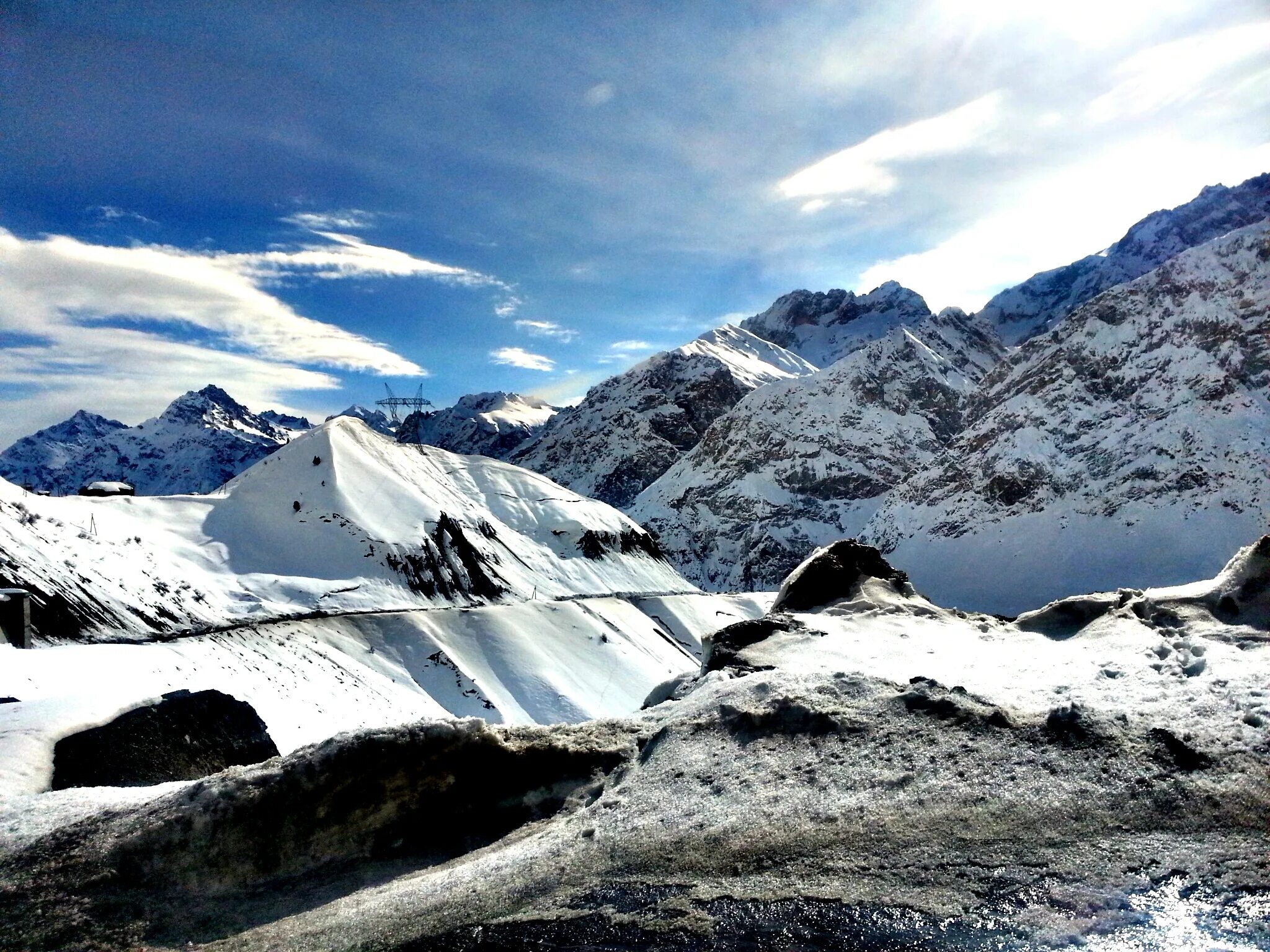 Снежные горы Таджикистана. Горы Таджикистан с снегом. Горы Таджикистана зимой. Обои на рабочий стол Таджикистан. Телефон таджикистан цена