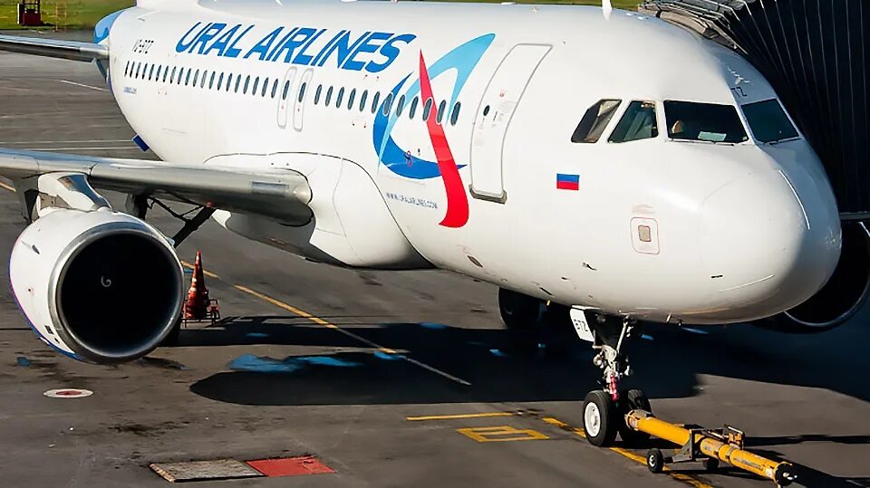 U6 1875 рейс. Самолёт airbus a320 уральские авиалинии. А320 уральские. Самолет u6 уральские авиалинии. Самолет u6 уральские авиалинии.