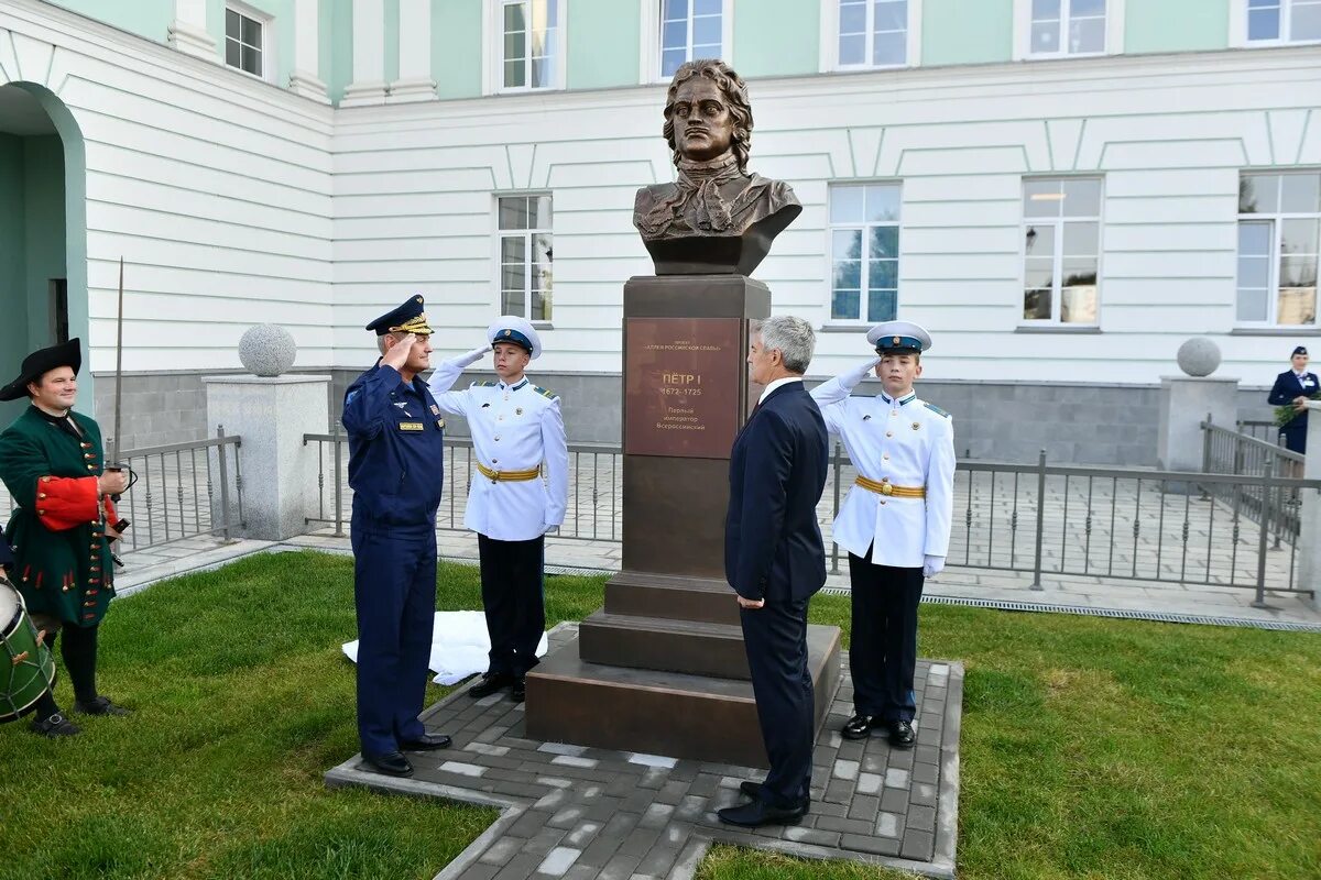 Петрозаводское президентское кадетское училище. Петрозаводский президентский кадетский корпус. Петрозаводск кадетское училище Су-27. Кубрик кадета президентского училище Петрозаводска.