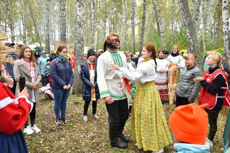 Лайф новости кожевниково. Кожевниково Томская область праздник хлеба. Село Кожевниково Томская область. Кожевниково Томск. Праздники в Томской области октябрь.