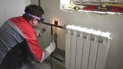 Видео замены радиатора отопления