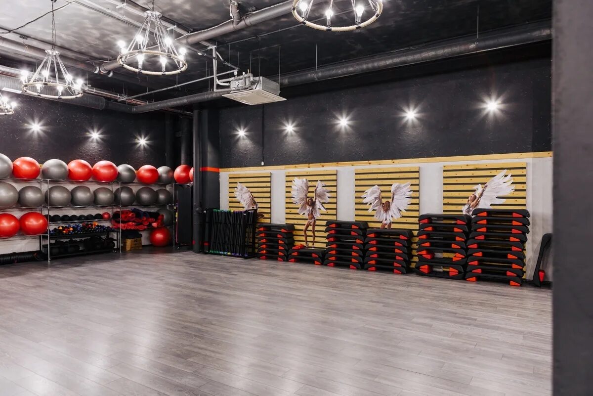 Лофт фитнес ярославское шоссе 124. Лофт фитнес кострома. Hotel sultania бассейн. Лофт фитнес фреш. Диана станскова лофт фитнес.