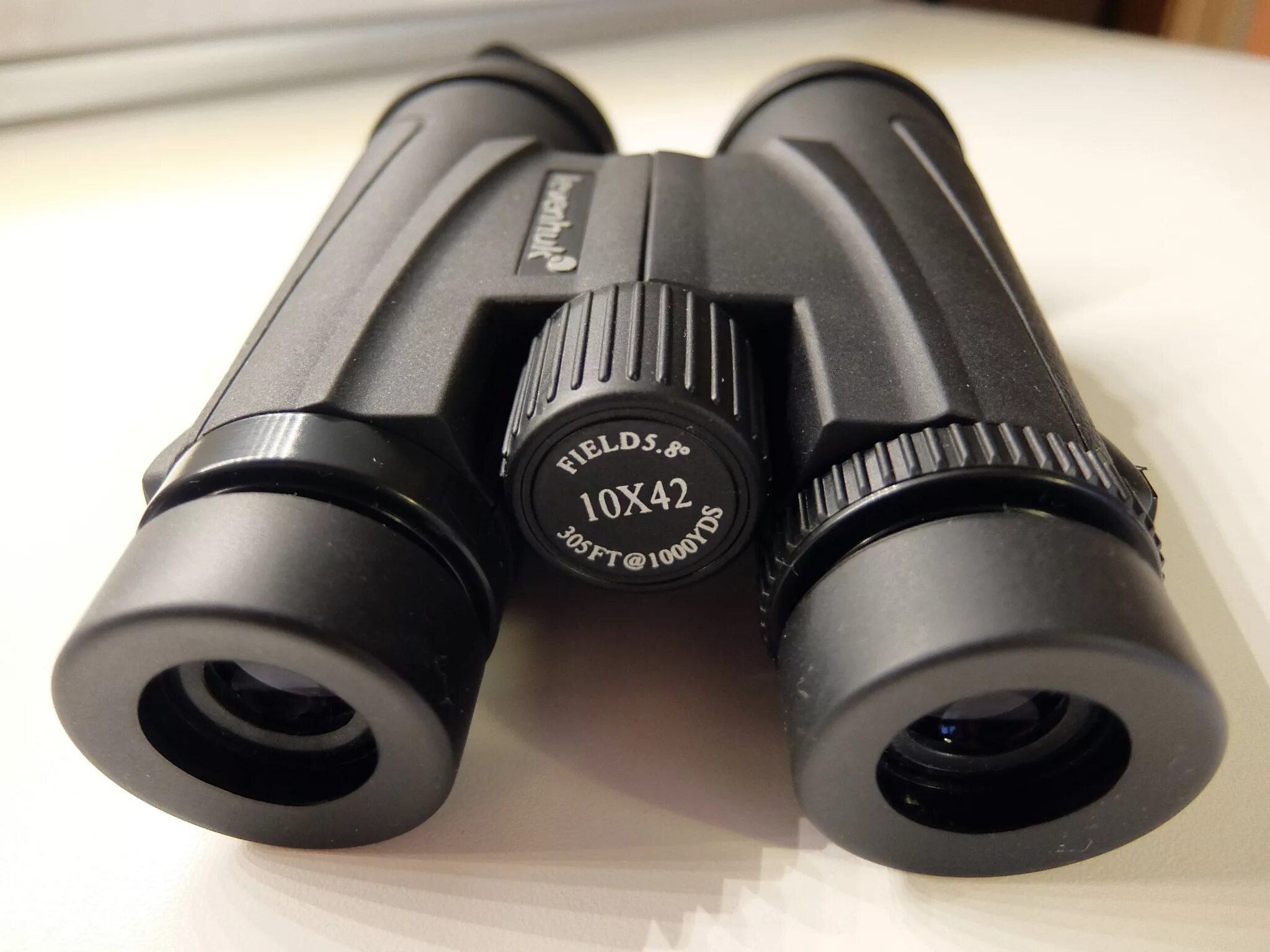 Levenhuk nitro 10x42. Бинокль levenhuk 10x42. Бинокль levenhuk karma plus 10x42. Levenhuk nelson 8x42. Бинокли левенгук 16×52.