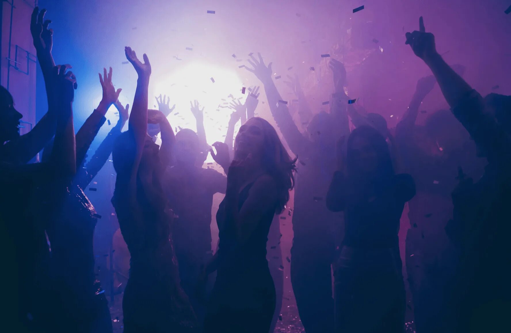 Где танцуют на дискотеке. Танцуют в клубе. Вечеринка. Клубные танцы. Танцы в клубе.