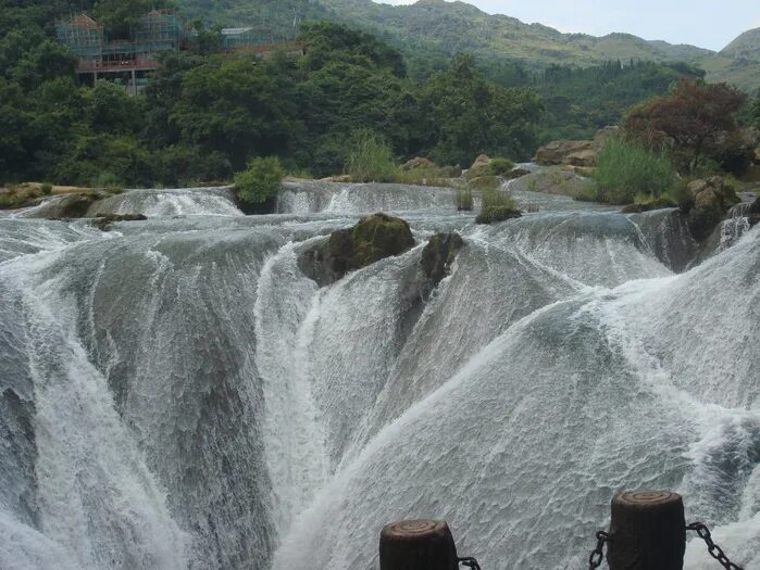 Un recorrido por la cascada más alta de Asia