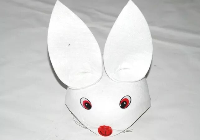Шапочка зайчика своими руками. Головной убор заяц. Шапочка зайчика своими руками. Уши зайца на нг. Шапочка зайчика для мальчика.
