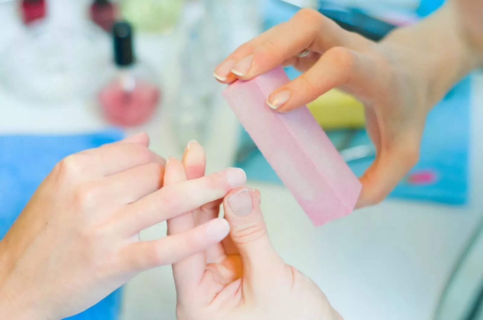 Аппаратный маникюр. Маникюр дома. Обрезной маникюр. Маникюр. Как подготовить ногти к маникюру.