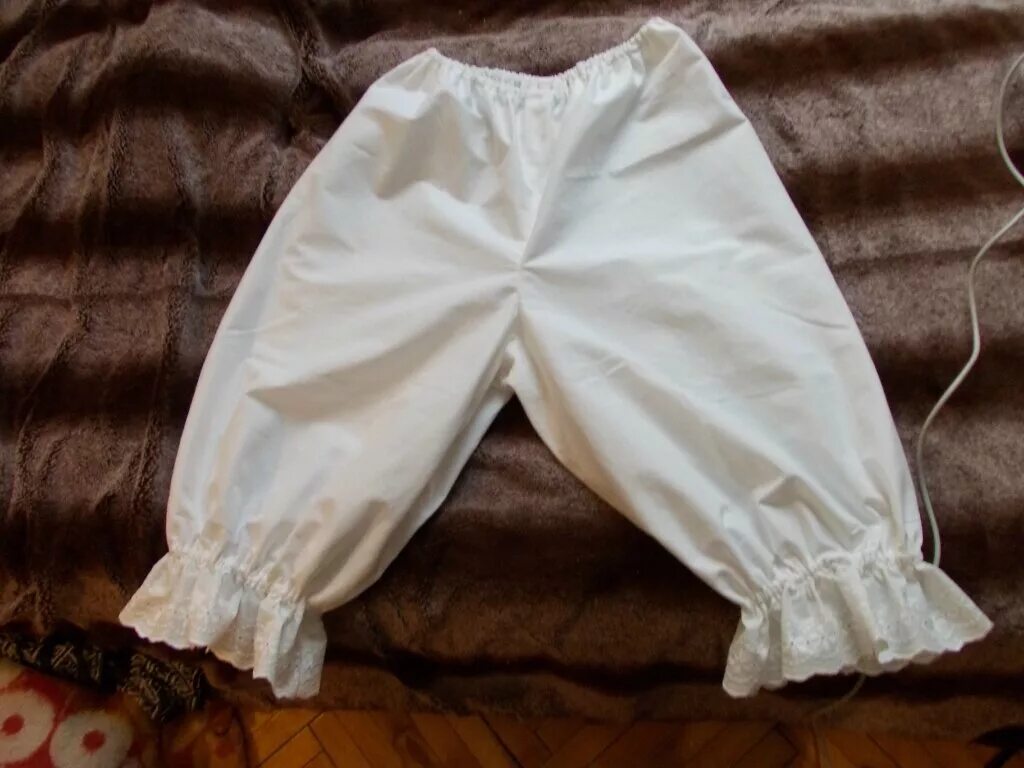 кружевные панталоны 19 век. панталоны женские. старые панталоны. женские панталоны с кружевами. старые панталоны.