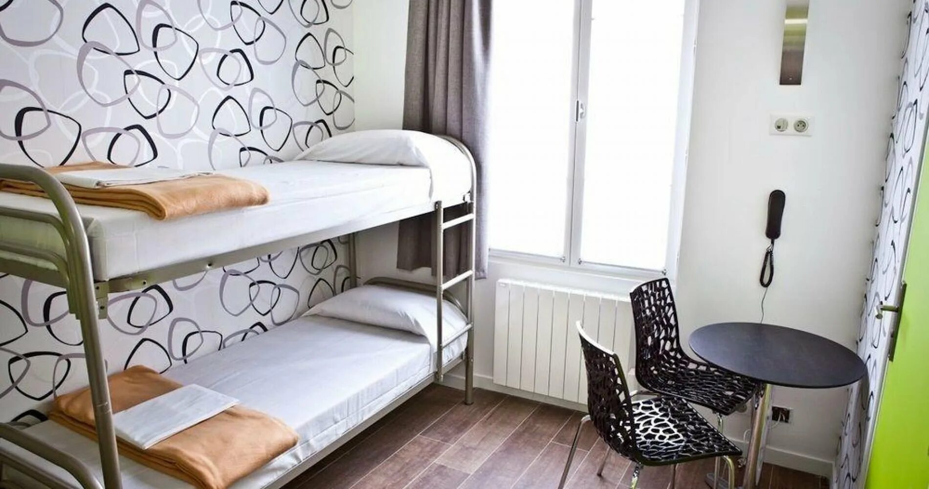 Включи общежитие. Loft Boutique Hostel. Комната в общежитии. Общежитие в Европе для студентов. Студенческое общежитие Европа.