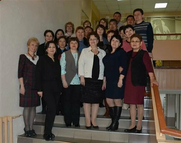 Институт повышения квалификации руководителей и. Институт повышения квалификации. Институт повышения квалификации новосибирск. Профессиональное переобучение. Преподаватели института повышения квалификации.