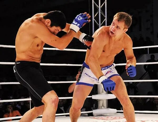Рамазан эмеев. Чемпион европы по смешанным единоборствам. Бой м1. Бой м1. Бой м1.