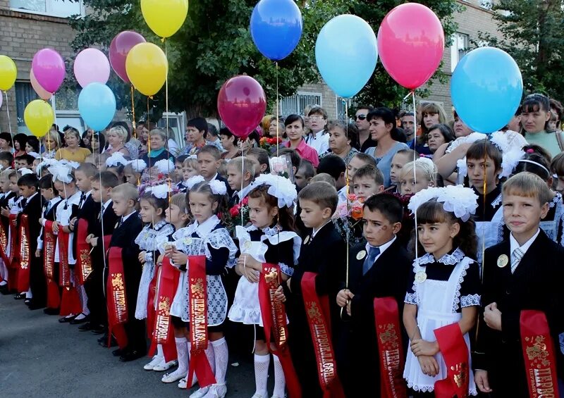 17 школа белая. 4 Школа белая Калитва. Школа 17 белая Калитва. Школа 5 белая Калитва. Школа 2 белая Калитва.