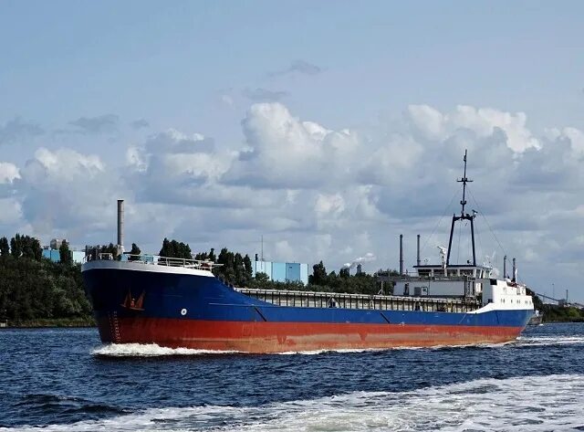 Логотип море. Ук река море. Ук река море. Буксир гермес компании река море. Ук река море.