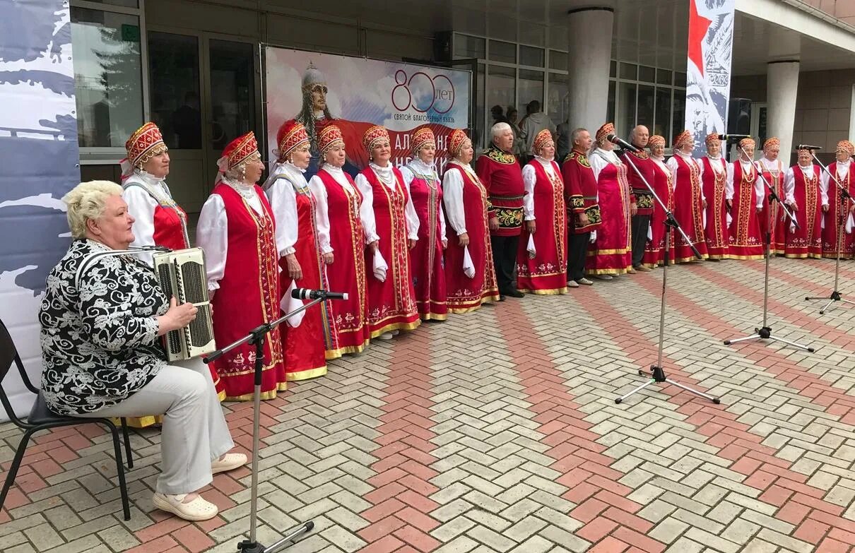 Лучший хор россии. Русские напевы ДК Пролетарка. Народный хор. Фольклорный хор. Хор Россия.