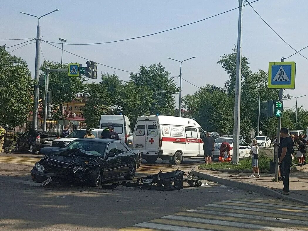 Что произошло в свободном. Жёсткие аварии Хабаровского края. Жёсткое ДТП С маном оранжевого цвета.