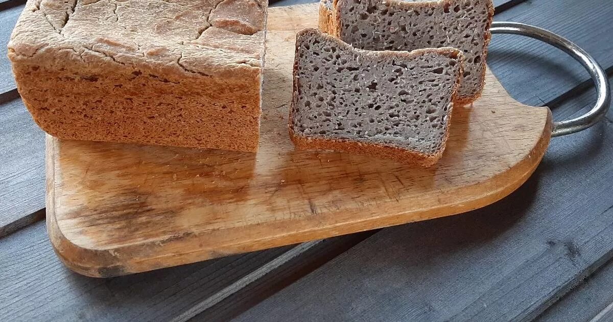 гречневый хлеб. хлеб из гречневой муки. хлеб из гречки рецепт без дрожжей. хлеб из гречки. хлеб из зеленой гречки.