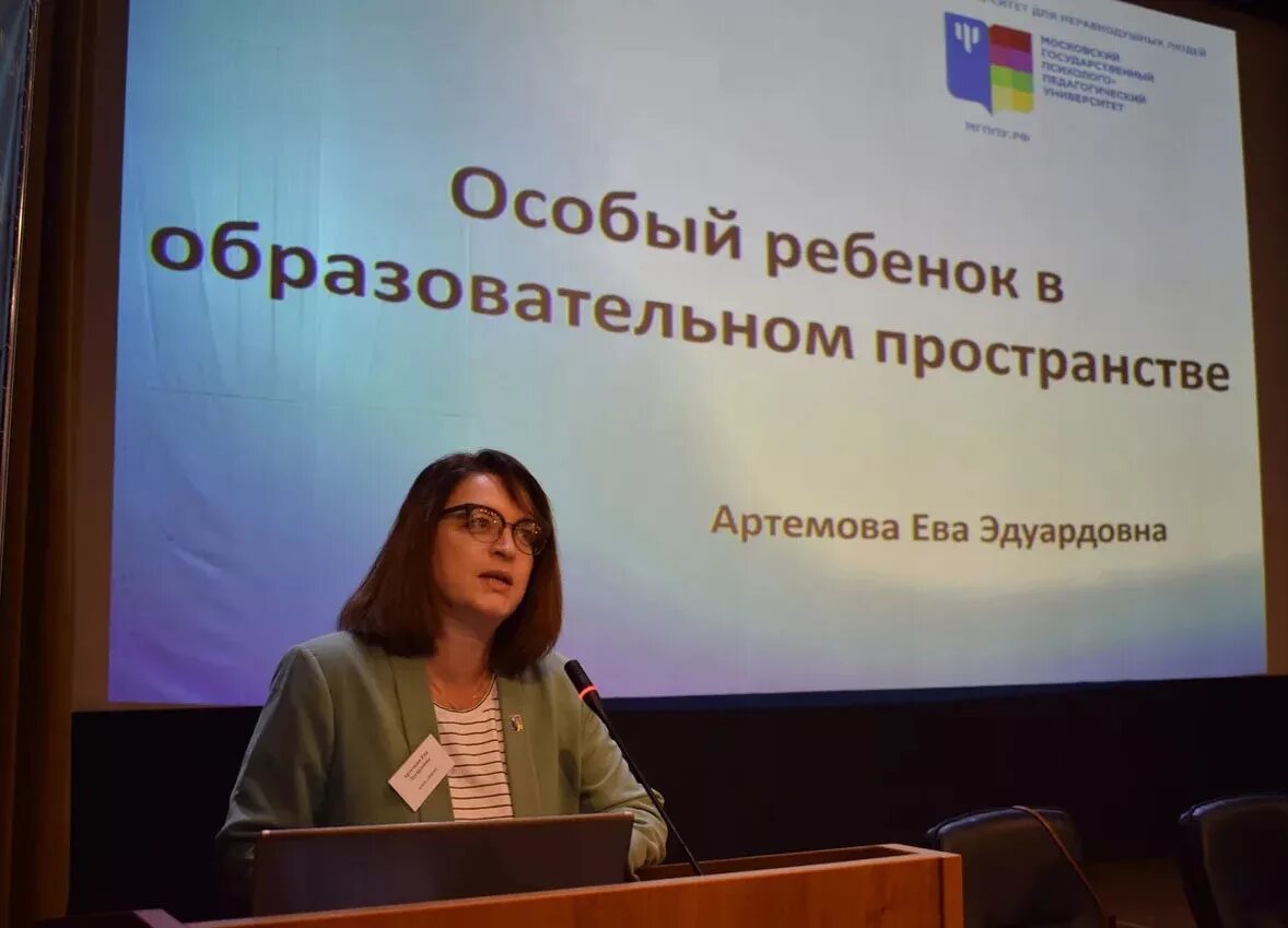 Саша артемова дом 2. Артемова без фотошопа саша. Саша артемова фото. Артемова е. Саша артемова.