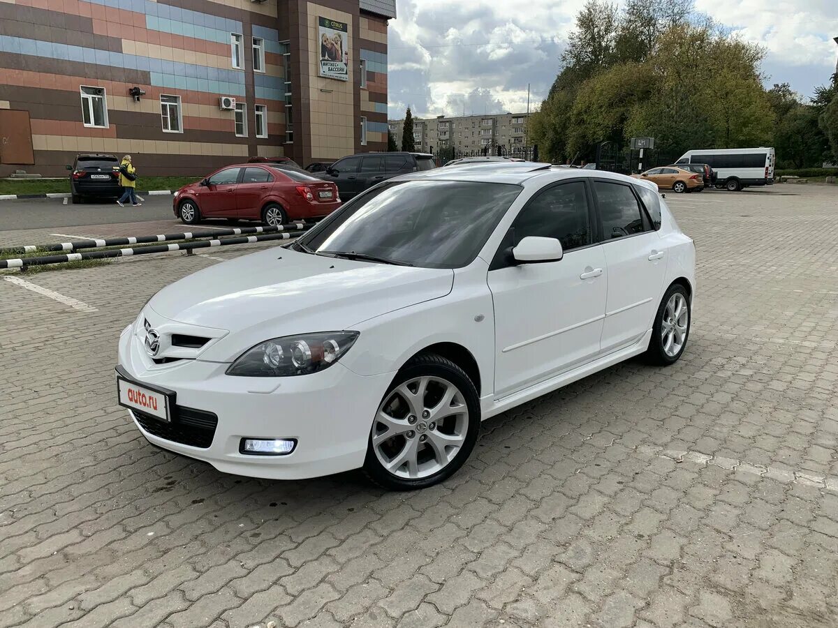 Mazda 3 2008 хэтчбек белая. Мазда 3 хэтчбек 2008 белая. Mazda 3 2008 хэтчбек 2.0. Мазда 3 2008 белая. Мазда 2008 года хэтчбек