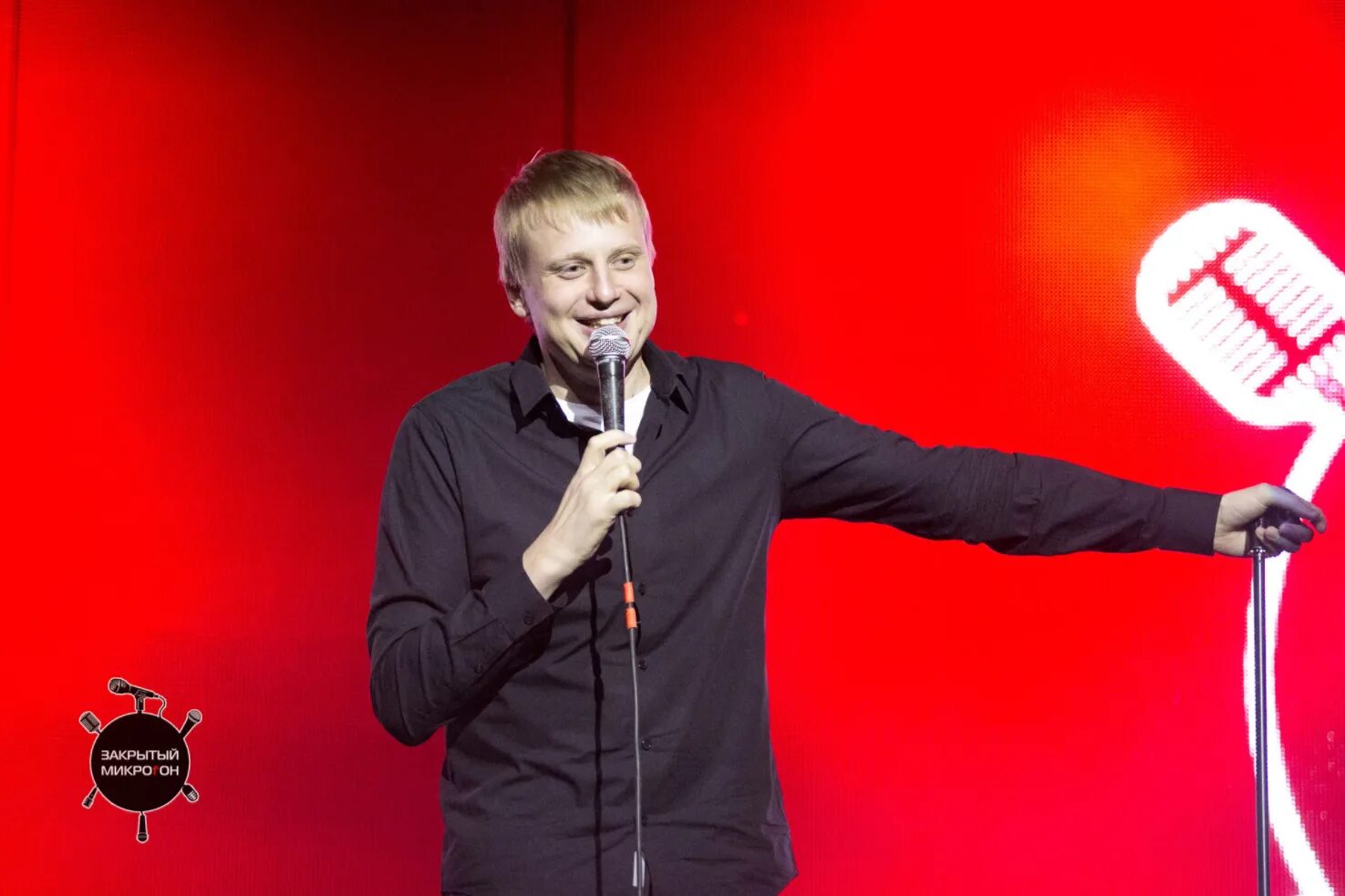 сергей сергеич комик. иван щербаков стендап. идрак мирзализаде тнт. алексей щербаков стендап 2022. главный стендап года pulsar.