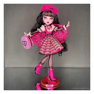 Monster High Haunt Couture 2022 collector dolls.