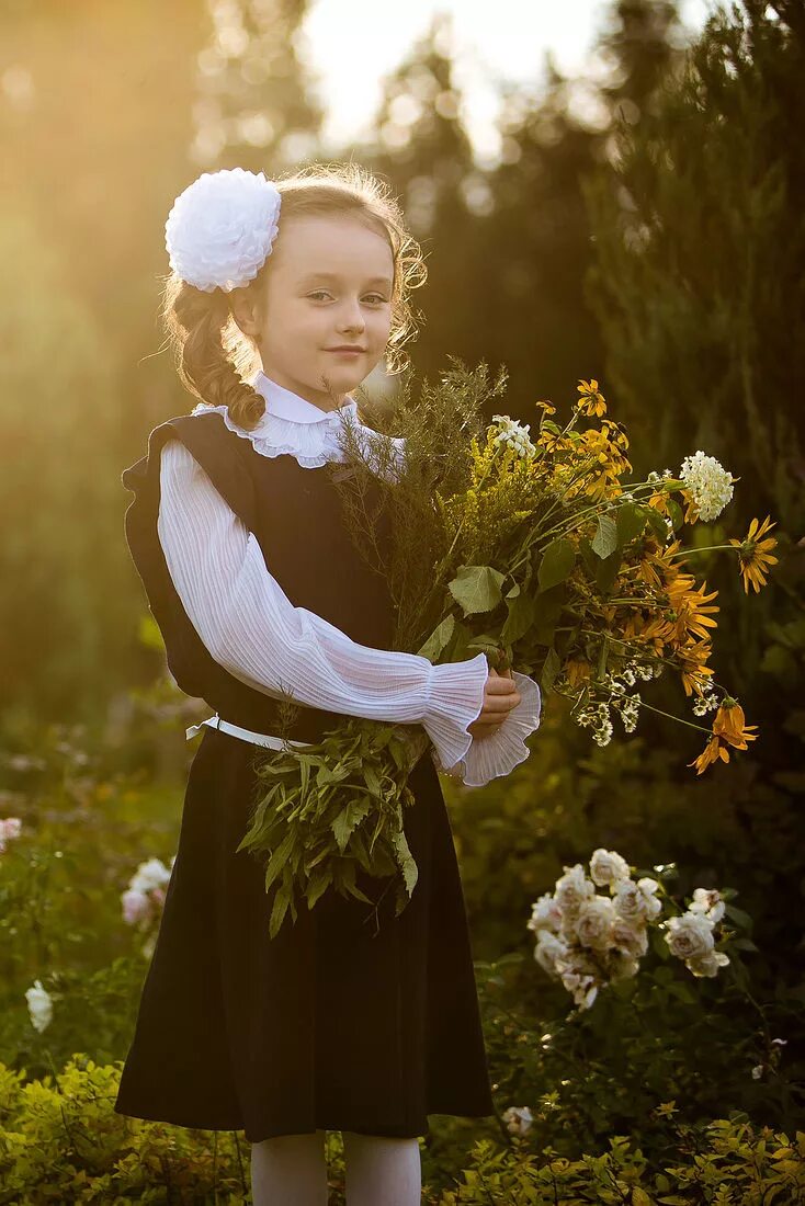 Первоклассница. Красивые первоклашки. Красивые первоклассницы. Фотосессия первоклассника.