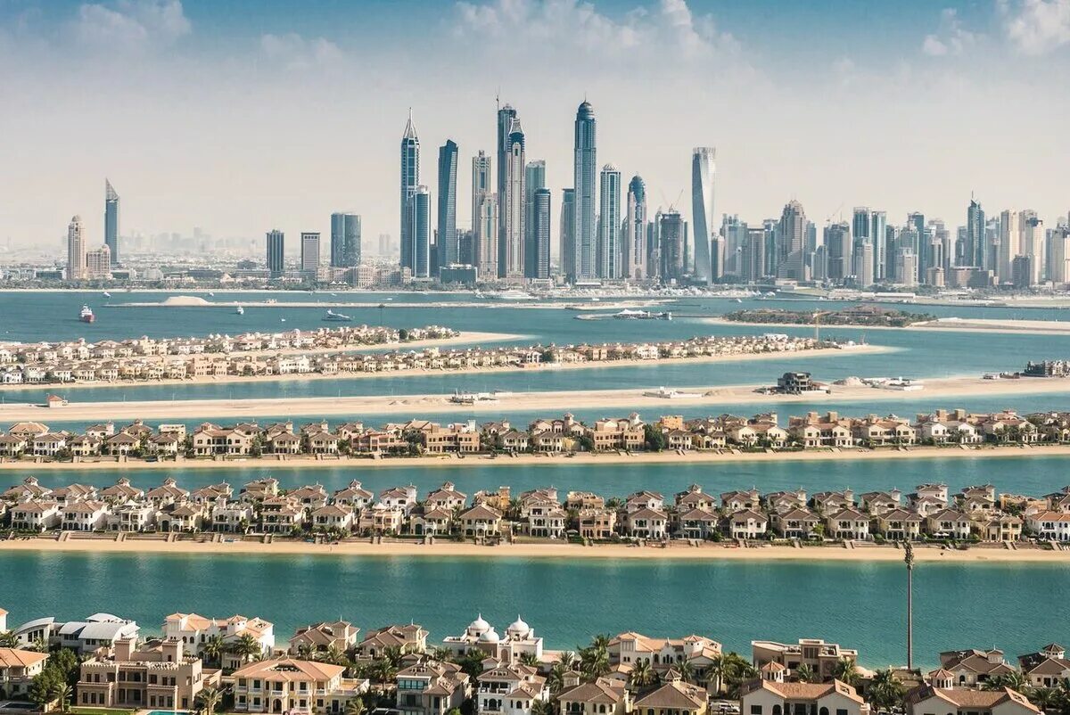 Дубай потом 2024. Дубай Palm Jumeirah. Пальма Джумейра Халифа. Дубай Скайлайн.