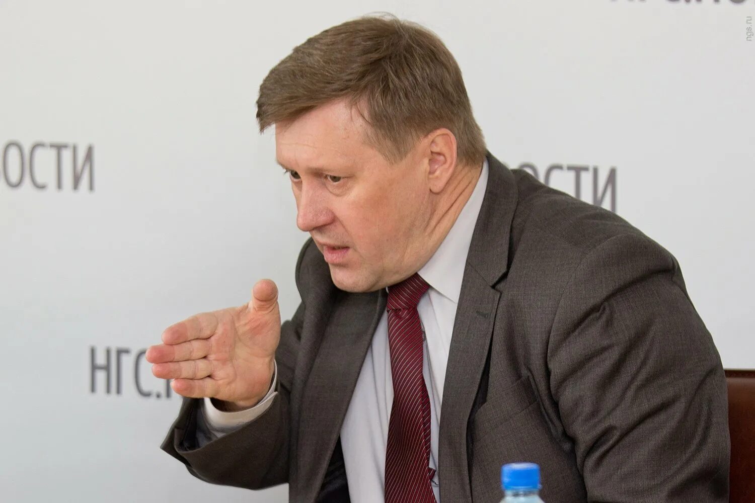 Где бывший мэр локоть. Мэр города новосибирска.